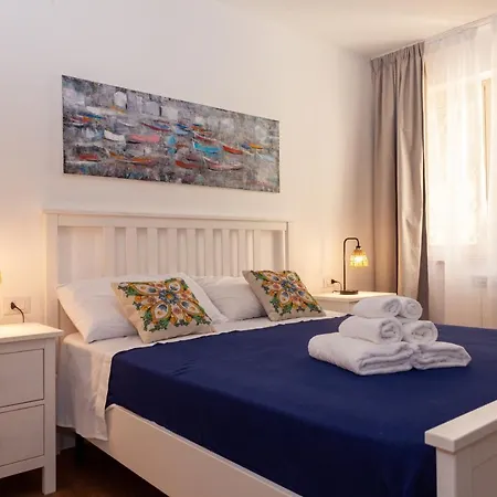 Bed & Breakfast Seven Palms *