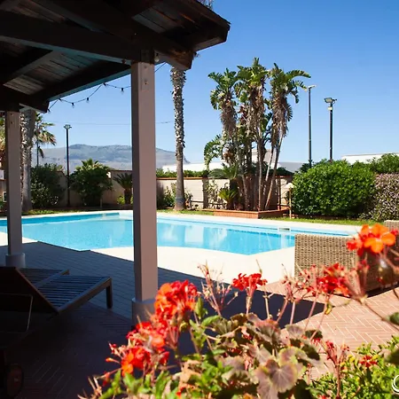 Seven Palms Bed & Breakfast Isola delle Femmine